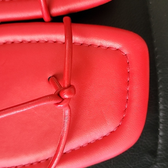 NEW Loeffler Randall Bright Red Knot-Strap Flat Sandals Size 9.5 - Picture 4 of 8